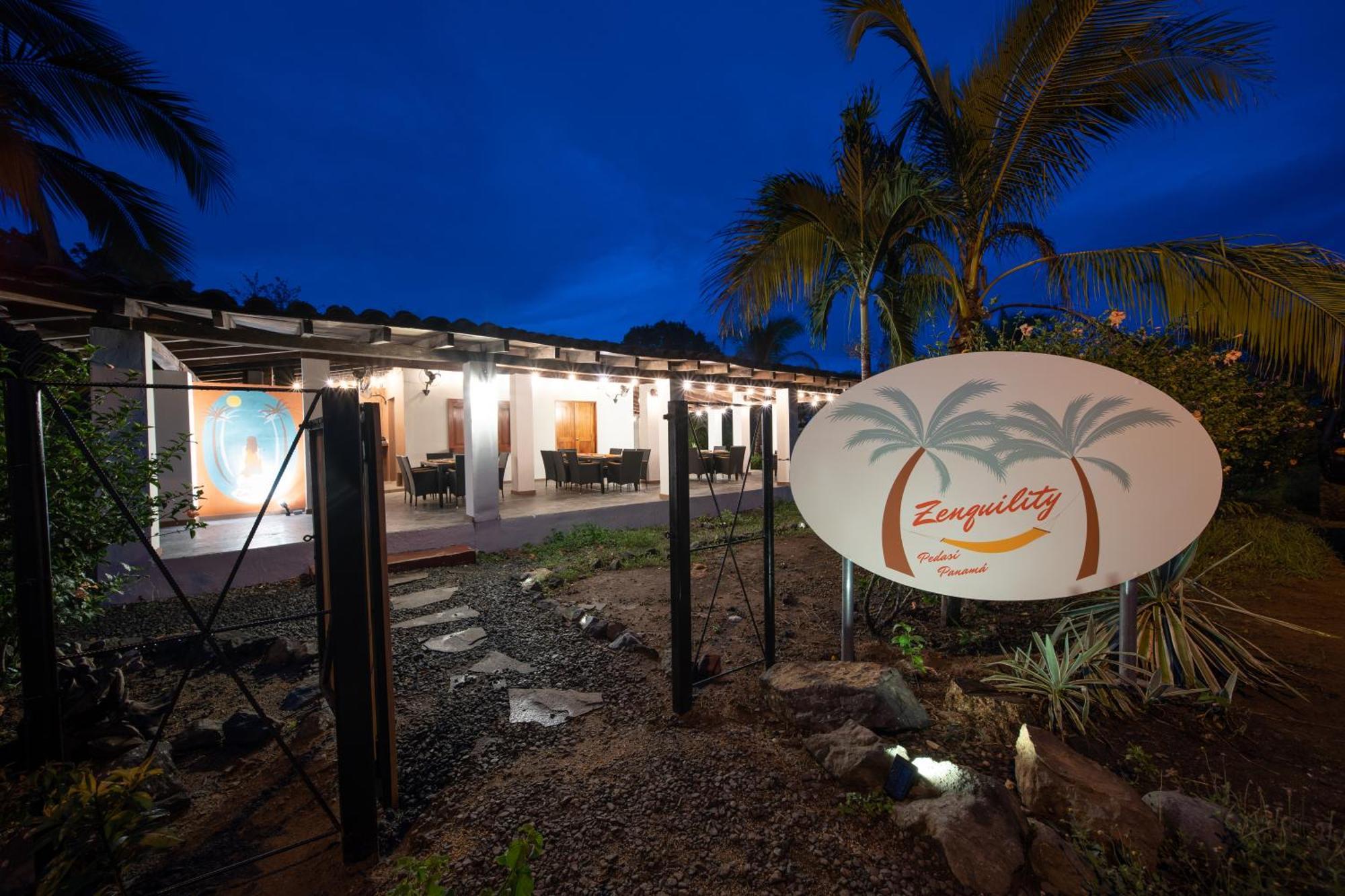 Zenquility Inn & Tavern Pedasi Town Exterior foto